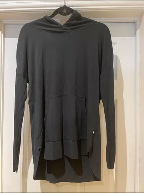 Kit and Ace Black sweatshirt Tunic Quiet Luxury Althleisure S